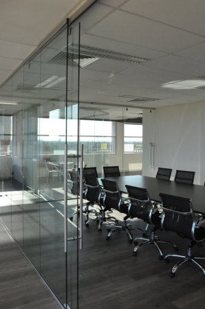 Frameless Office Fit-out