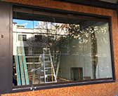 Frameless Bi-Fold